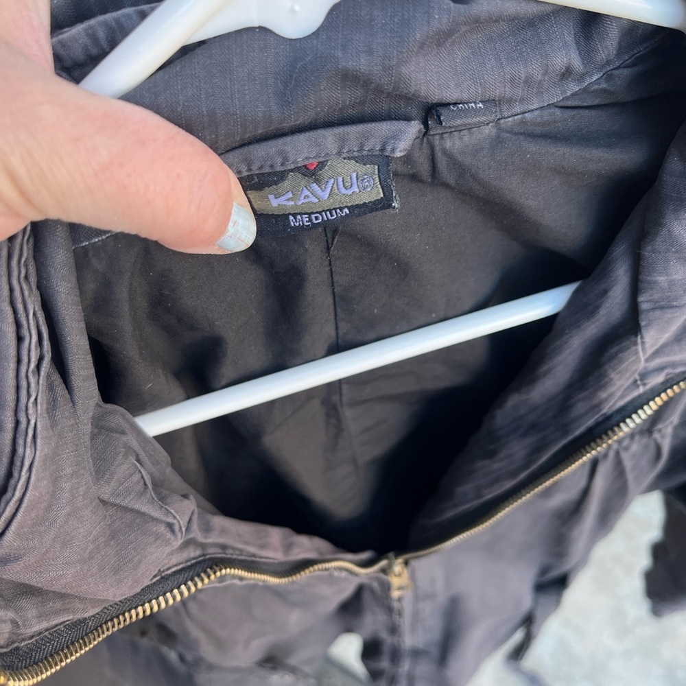 Kavu Charcoal Gray Jacket with Gold Zipper - Picture 4 of 6